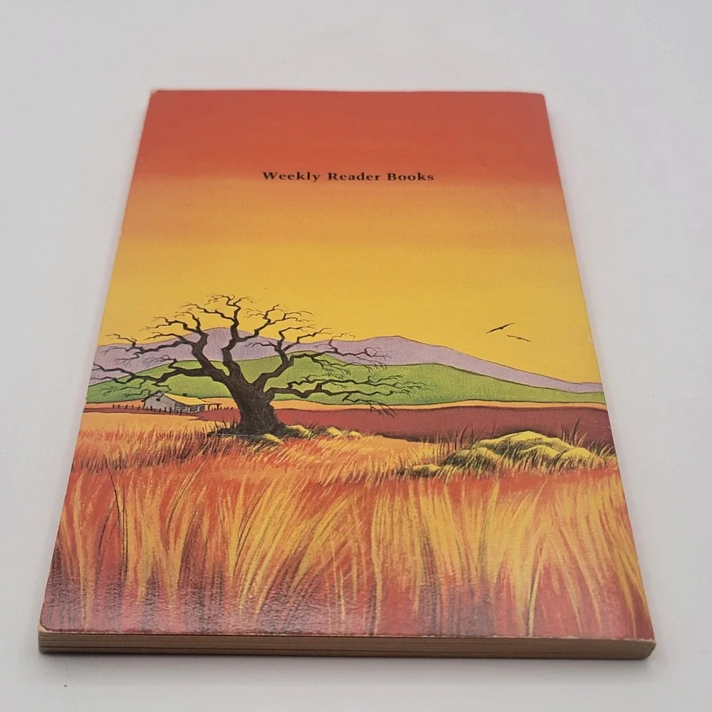 Robbie Branscum The Murder of Hound Dog Bates Paperback 1983 Weekly Reader Good